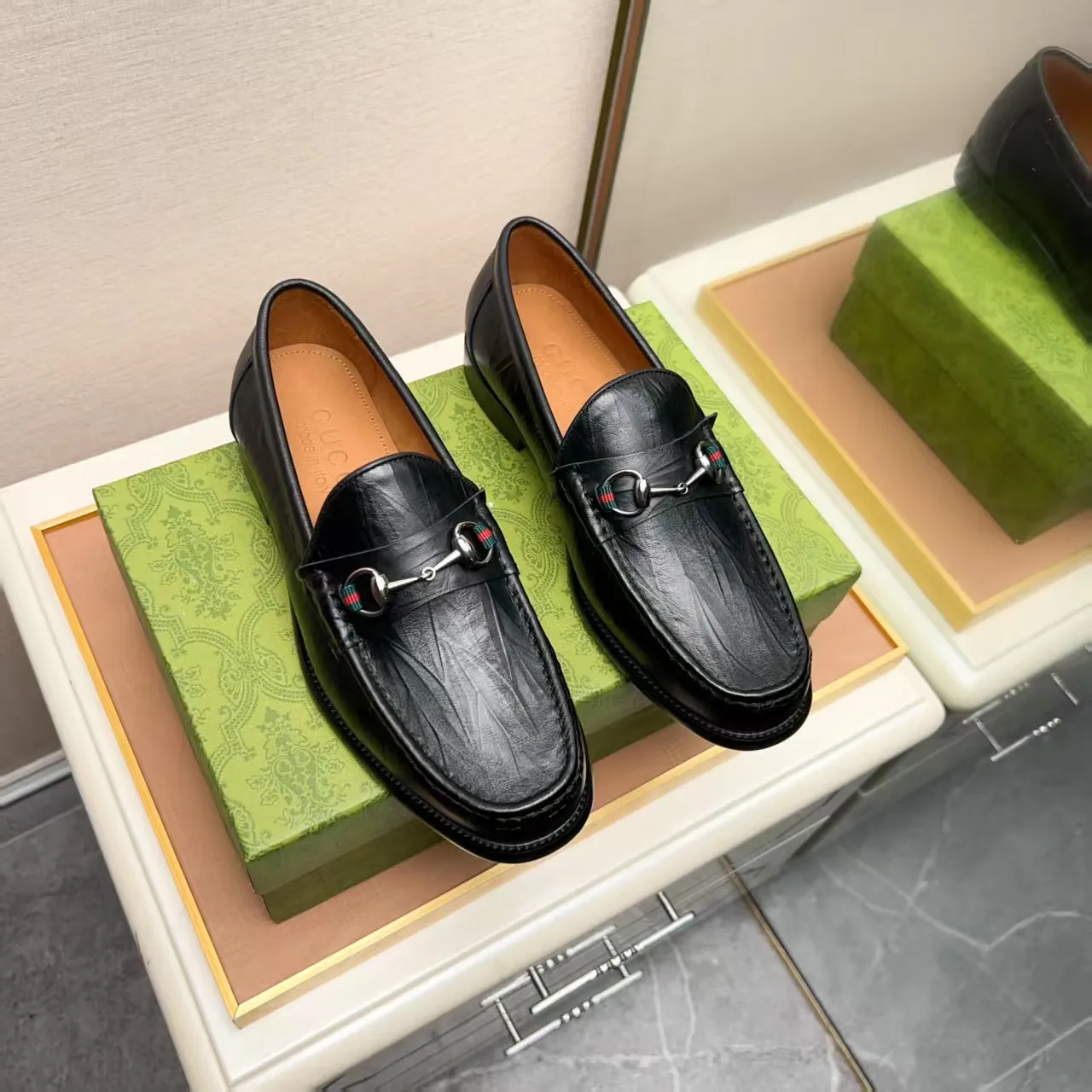 Men's men's shoes 💰460 🆘【GUCCI】Gucci ·🐂里· Hot-selling pea shoes top brand luxury, top quality, the latest fashion pea shoes.. The upper is made of original first-layer cowhide. (Full first-layer water-dyed 🐂 leather·inner). The original stylish and stylish soft rubber wear-resistant and non-slip outsole is light and comfortable on the foot, available in black! Matching code: 38-44 (customized at 45.46.47)